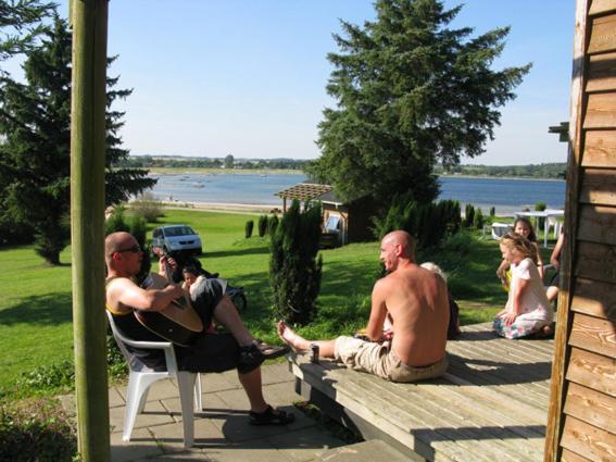 Vikaer Strand Camping & Cottages Diernaes Room photo